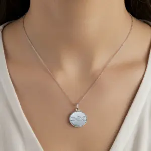 Tríplice Luz — Colar em Prata 925